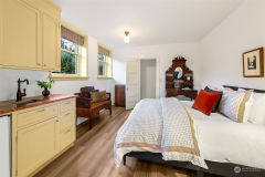 4bb83810016010bb902099af4b8400d4-full