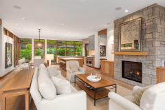 7aede67394f14ef28adced52fd411c8e-full