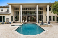 f5c4d87c12bfc8db7085f7a7e0b03271-full