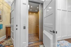 82489b5a53a2ee770255e3dd8d5652a1-full