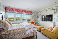 353952dee0b25903cc48dccc2f8ba5aa-full