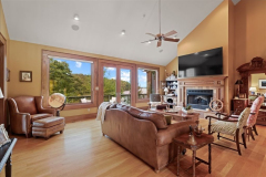 06afb6cab8479258daa2b8d543c72165-full-1