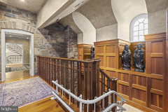 c1ec3f9ff24a8570ba30a56d5b3d0114-full