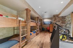 a29db60b0462541bc8bb4e193c95e9a2-full