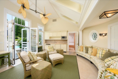 658c203270d62d38c7beda6c37960a9d-full