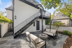 78383c06a6df8c839342ea4f769b0e0c-full