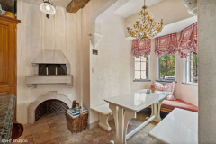 18932b0c5d3d4daf5d4521a5b8688313-full