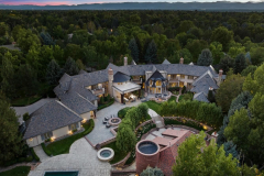 4d11ad62d1c7487782a8f30feda9d3e5-full