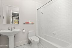 ef91b9c2975569cc7daa4607506e48af-full