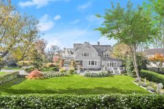 778576f81cbf9cecb2318e1f2bcda118-full