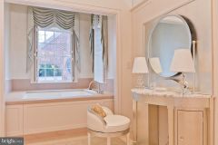 3894fc853cc67c124e15e6b9b40f7955-full