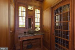 afd2ba8006df8cff573cb54c3b59bd6d-full