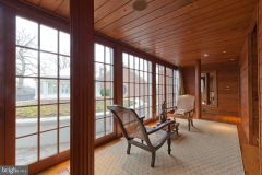 b86e3cb675ac843b000243b63ebd852d-full