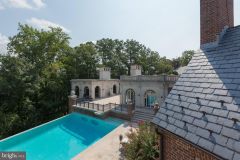 eac4d3a498e94b107e4c80b862979e77-full